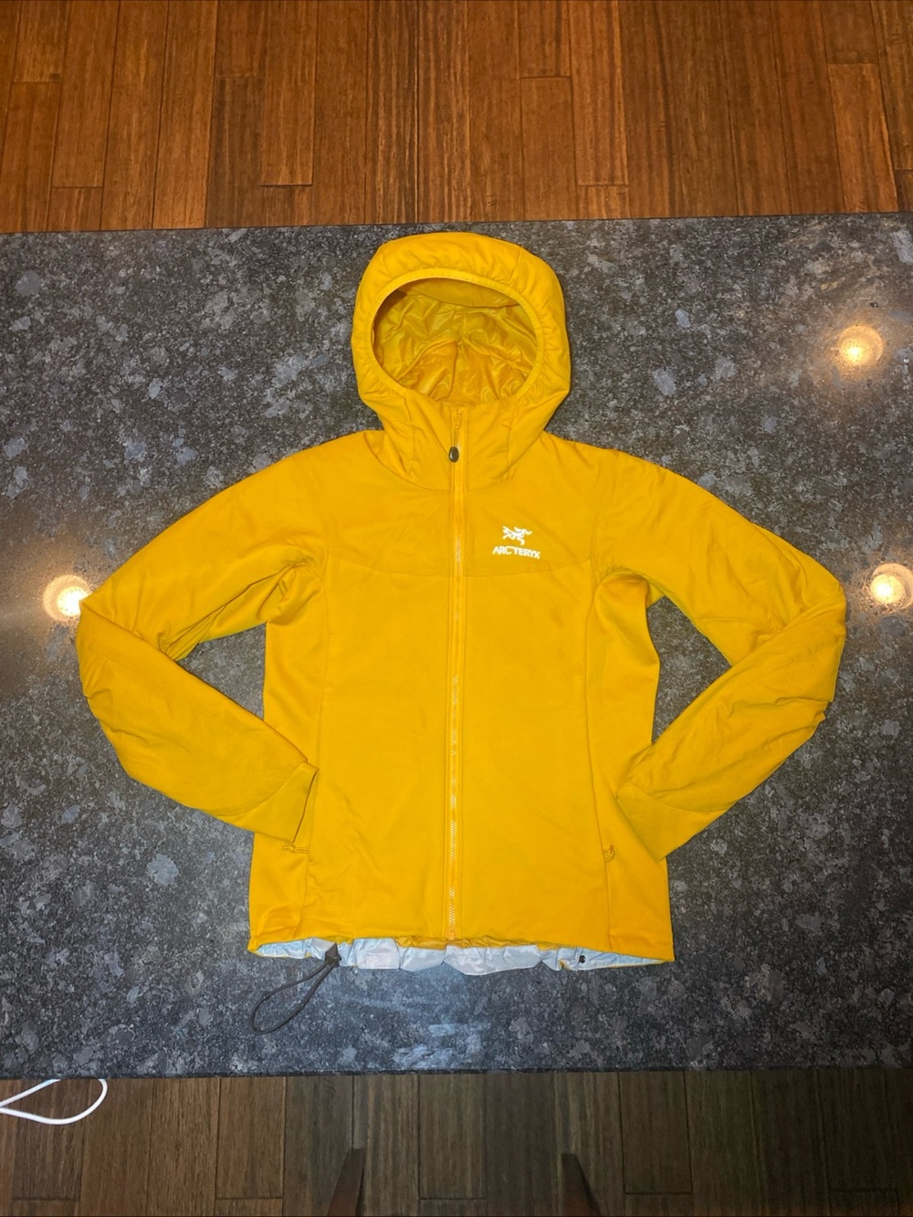 Arc'teryx Women’s Atom LT Hoody Jacket Sz Small Yukon Yellow Hooded